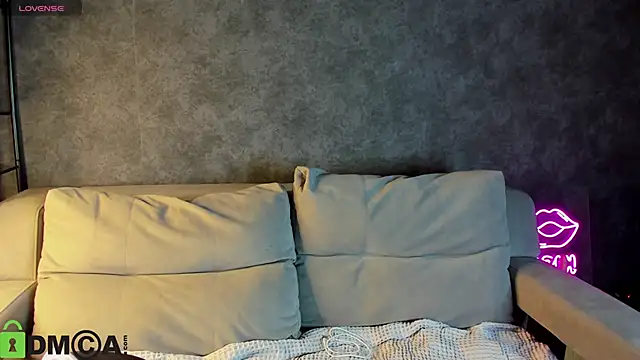 Casey Sweeet online show from October 17, 2025, 5:04 pm