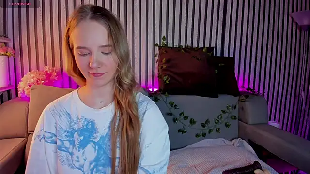 Casey Sweeet online show from March 30, 2026, 9:21 am