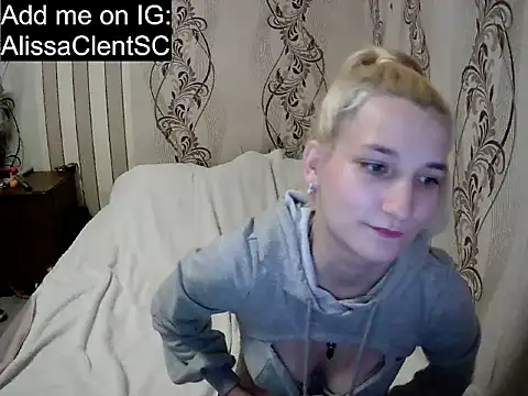 Snapshot of AlissaClark chatting on December 4, 2025, 10:18 pm AlissaClark online show from December 4, 2025, 10:18 pm