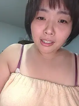 Snapshot of yukari_0011 chatting on September 21, 2025, 10:28 am yukari 0011 online show from September 21, 2025, 10:28 am