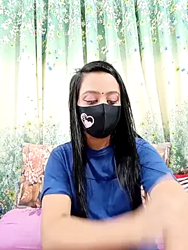 Snapshot of Prova-2 chatting on October 28, 2025, 5:48 pm Prova-2 online show from October 28, 2025, 5:48 pm