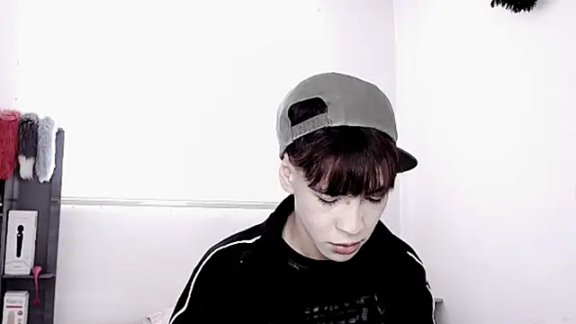 lucky stricke online show from September 12, 2025, 7:58 pm