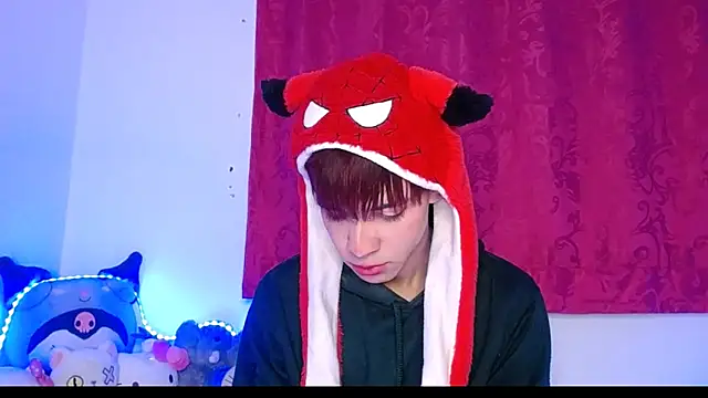 lucky stricke online show from November 30, 2025, 2:59 am