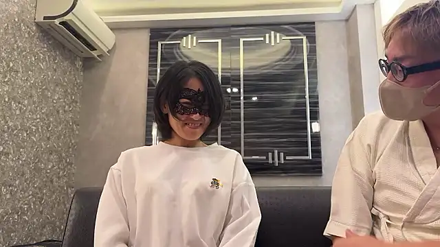 Snapshot of 21yuri27 chatting on October 2, 2025, 2:02 pm 21yuri27 online show from October 2, 2025, 2:02 pm