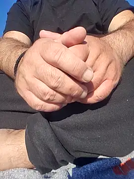 Nesch82 online show from February 28, 2026, 1:56 pm