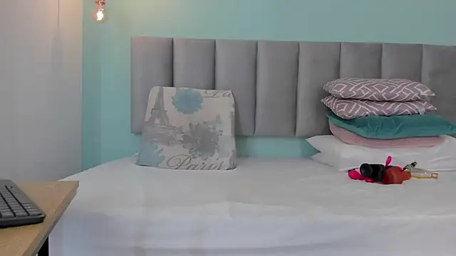 Snapshot of genesis4u chatting on October 22, 2025, 12:27 pm genesis4u online show from October 22, 2025, 12:27 pm