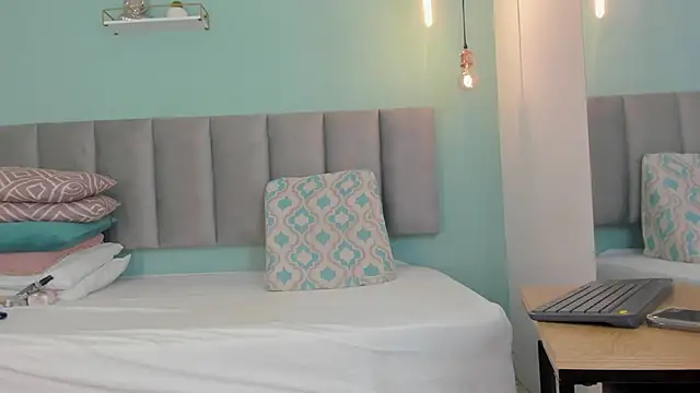 Snapshot of genesis4u chatting on November 15, 2025, 12:13 pm genesis4u online show from November 15, 2025, 12:13 pm