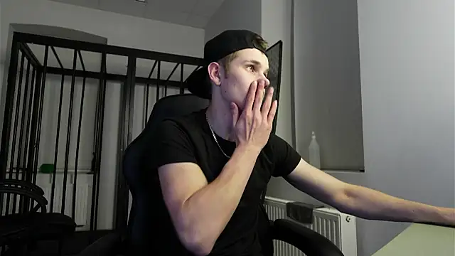 Mark Karson online show from September 30, 2025, 6:57 pm