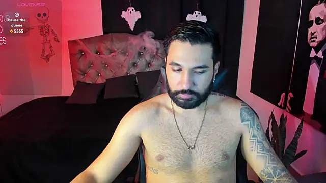 Snapshot of DanteAndVictoria chatting on October 30, 2025, 11:16 pm DanteAndVictoria online show from October 30, 2025, 11:16 pm