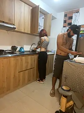 Snapshot of DanteAndVictoria chatting on November 2, 2025, 12:24 am DanteAndVictoria online show from November 2, 2025, 12:24 am