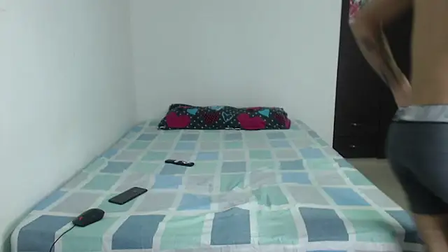 nextboywell1 online show from November 23, 2025, 11:48 pm