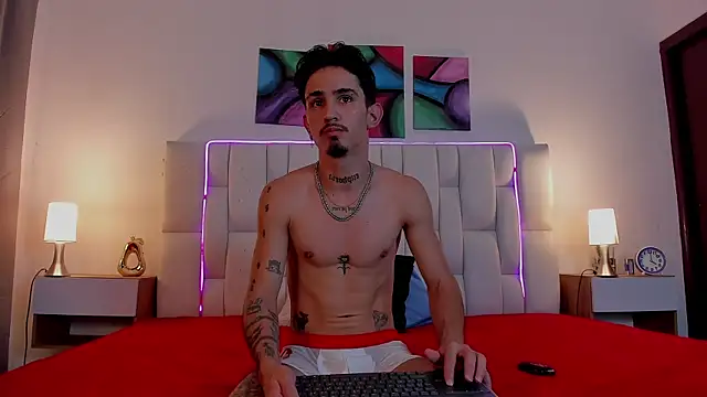 nextboywell1 online show from May 15, 2026, 3:35 am