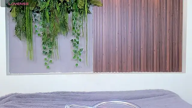 Dakotaferreti online show from October 17, 2025, 10:01 pm