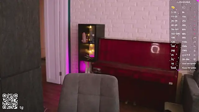 KendalHottt online show from October 15, 2025, 4:34 am