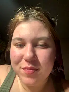 Snapshot of Kemeli008 chatting on October 19, 2025, 2:40 pm Kemeli008 online show from October 19, 2025, 2:40 pm