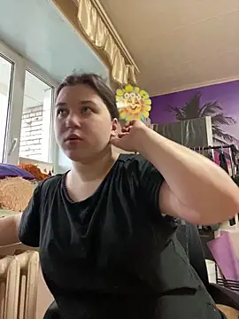 Snapshot of Kemeli008 chatting on October 27, 2025, 10:19 am Kemeli008 online show from October 27, 2025, 10:19 am