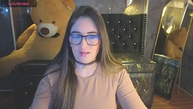 Soffi betacur b online show from October 28, 2025, 3:10 am