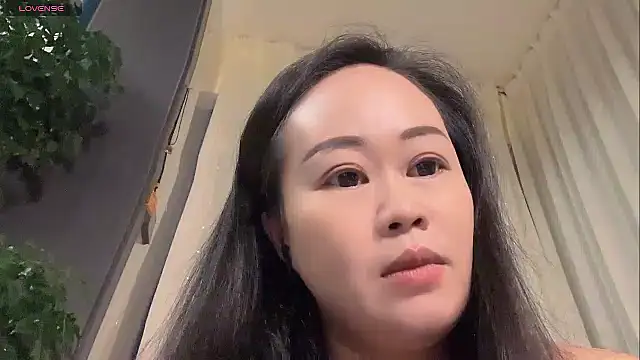 Snapshot of B-Yaya chatting on May 8, 2026, 12:43 pm B-Yaya online show from May 8, 2026, 12:43 pm