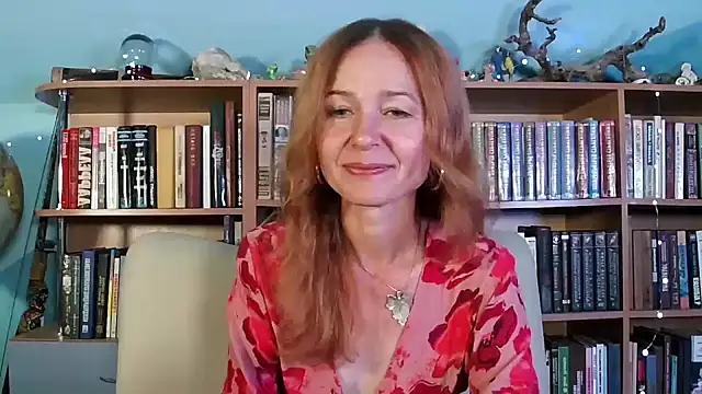 Snapshot of Foxilady357 chatting on September 15, 2025, 2:06 pm Foxilady357 online show from September 15, 2025, 2:06 pm