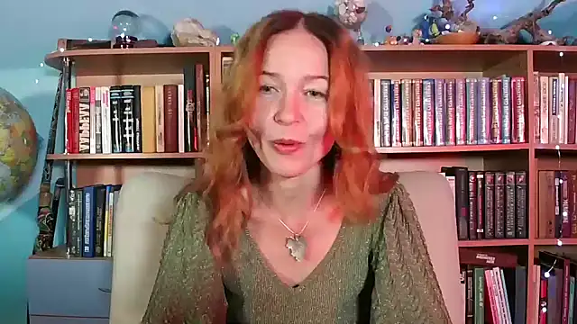 Snapshot of Foxilady357 chatting on September 26, 2025, 2:21 pm Foxilady357 online show from September 26, 2025, 2:21 pm