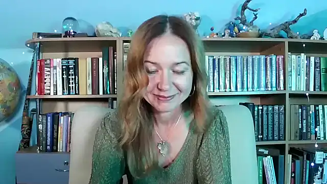 Snapshot of Foxilady357 chatting on October 11, 2025, 2:04 pm Foxilady357 online show from October 11, 2025, 2:04 pm