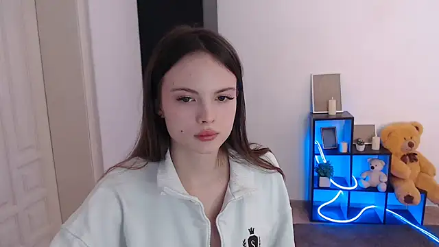 Ariella ari online show from November 17, 2025, 1:50 pm