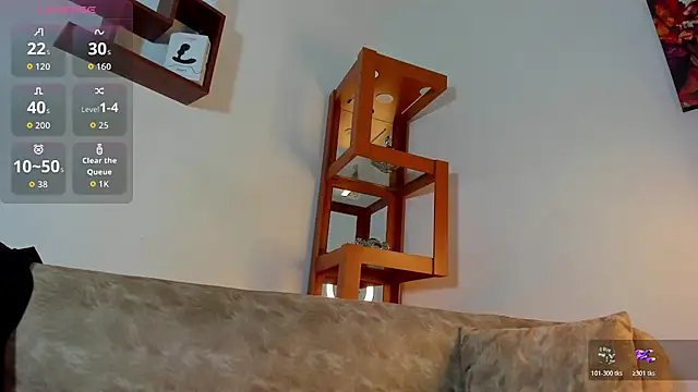 LoganTwink18 online show from November 27, 2025, 2:08 pm