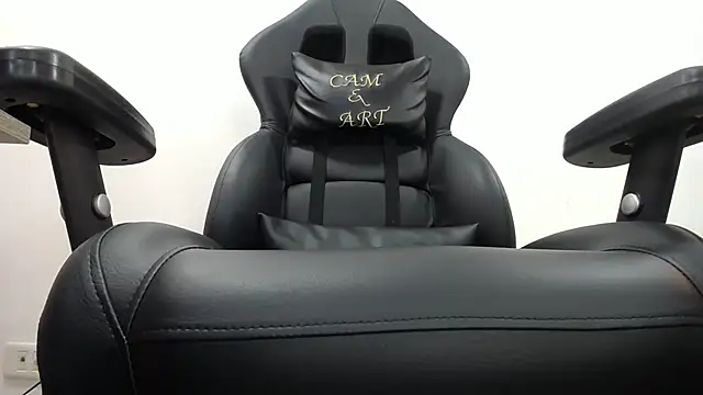 Snapshot of Taboo-AliyahRyan chatting on October 20, 2025, 12:16 pm Taboo-AliyahRyan online show from October 20, 2025, 12:16 pm