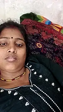 Guriya0076 online show from May 5, 2026, 11:51 am