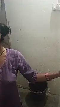 Guriya0076 online show from June 3, 2026, 12:41 pm