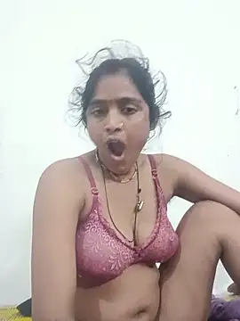 Guriya0076 online show from June 19, 2026, 11:30 pm
