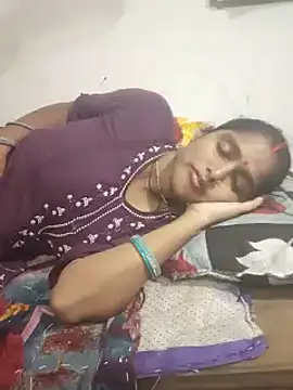 Guriya0076 online show from July 6, 2026, 11:40 am