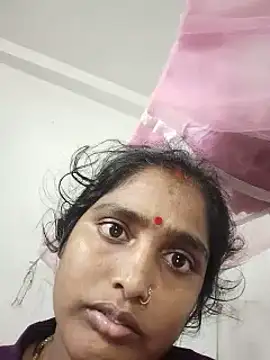 Guriya0076 online show from July 7, 2026, 11:14 am