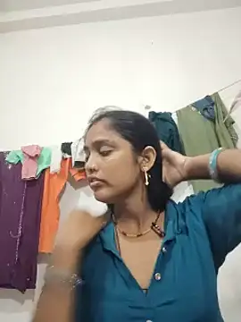 Guriya0076 online show from July 9, 2026, 11:42 pm