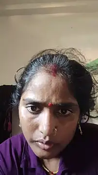 Guriya0076 online show from July 17, 2026, 10:55 am