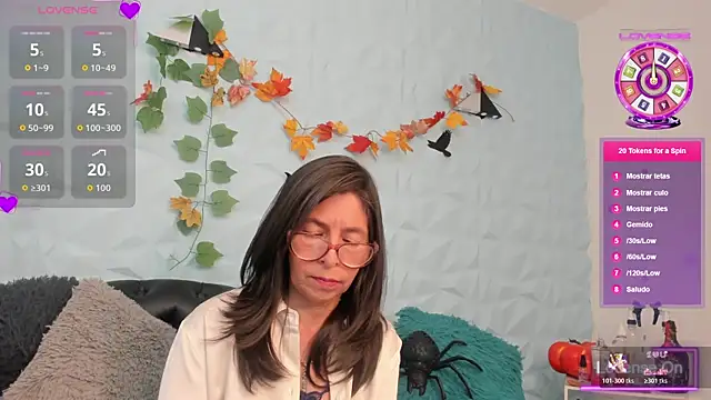 SabinaDeluxe cg online show from October 27, 2025, 7:29 pm