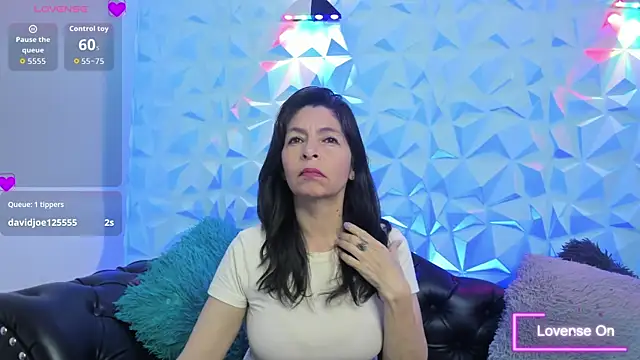 SabinaDeluxe cg online show from November 15, 2025, 12:34 pm