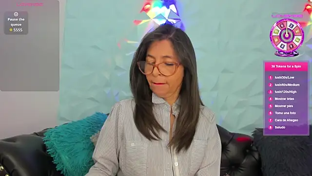 SabinaDeluxe cg online show from January 7, 2026, 2:19 pm