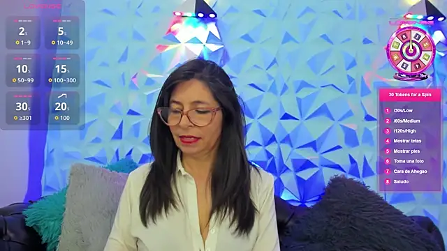 SabinaDeluxe cg online show from January 12, 2026, 1:49 pm