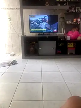 Snapshot of PIROCAGG21 chatting on November 5, 2025, 12:27 pm PIROCAGG21 online show from November 5, 2025, 12:27 pm