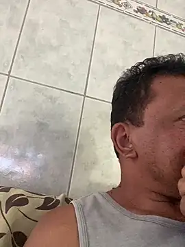 PIROCAGG21 online show from December 21, 2025, 6:59 pm