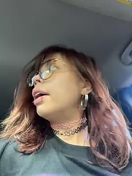 moan4mona online show from July 9, 2026, 3:05 pm
