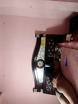 Priyathegirl online show from November 4, 2025, 6:01 am