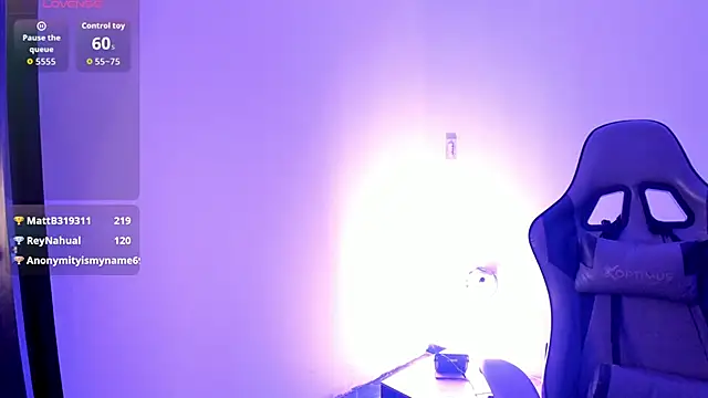 ValkaGrecco online show from December 3, 2025, 3:03 am