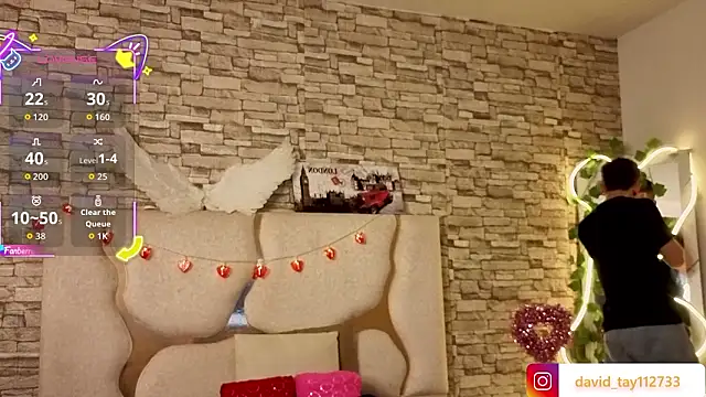 boyfox tay online show from February 9, 2026, 7:18 pm