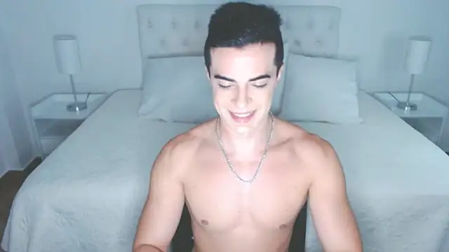 mr hunterx online show from April 11, 2026, 8:02 pm