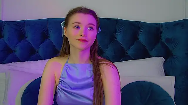 KeiraAsti online show from February 3, 2026, 6:24 pm