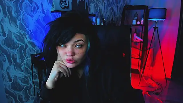 MaryHarrys online show from November 3, 2025, 11:26 pm