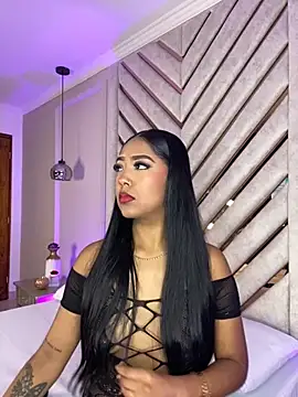 Mia Roset online show from October 4, 2025, 11:52 am