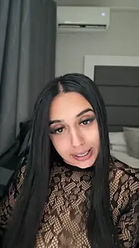 LilMisIndianx online show from April 30, 2026, 2:01 pm